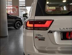 تۆیۆتا لاند کروزەر